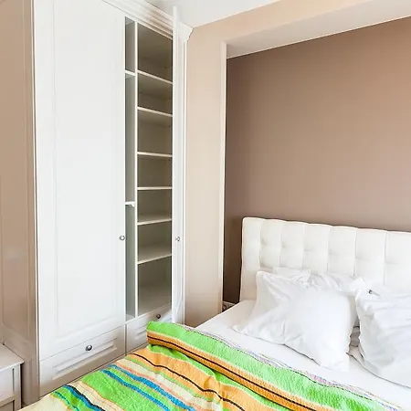 2 Bedroom/2 Bathroom Old Town