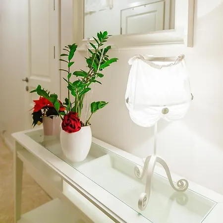 아파트 2 Bedroom/2 Bathroom Old Town *